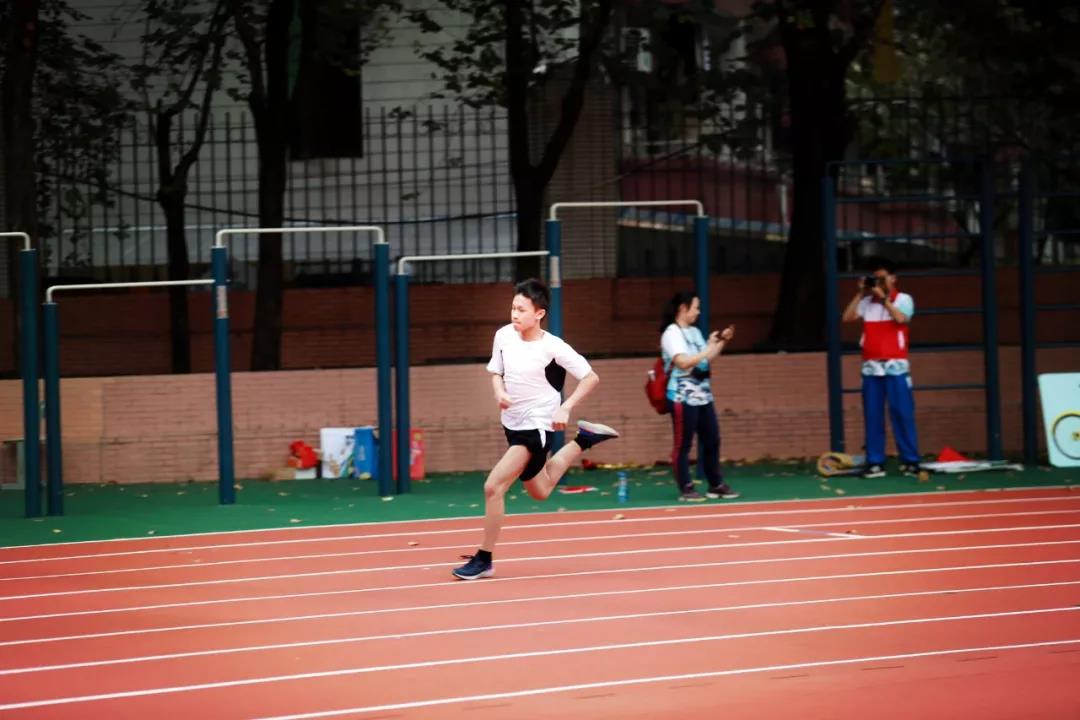 華附國際部學生參加運動會
