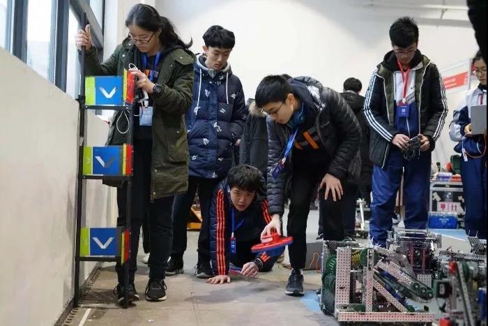 华附国际部社团学生