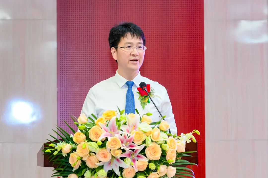 HFI 2025届毕业典礼 | 华南师大附中姚训琪校长致辞